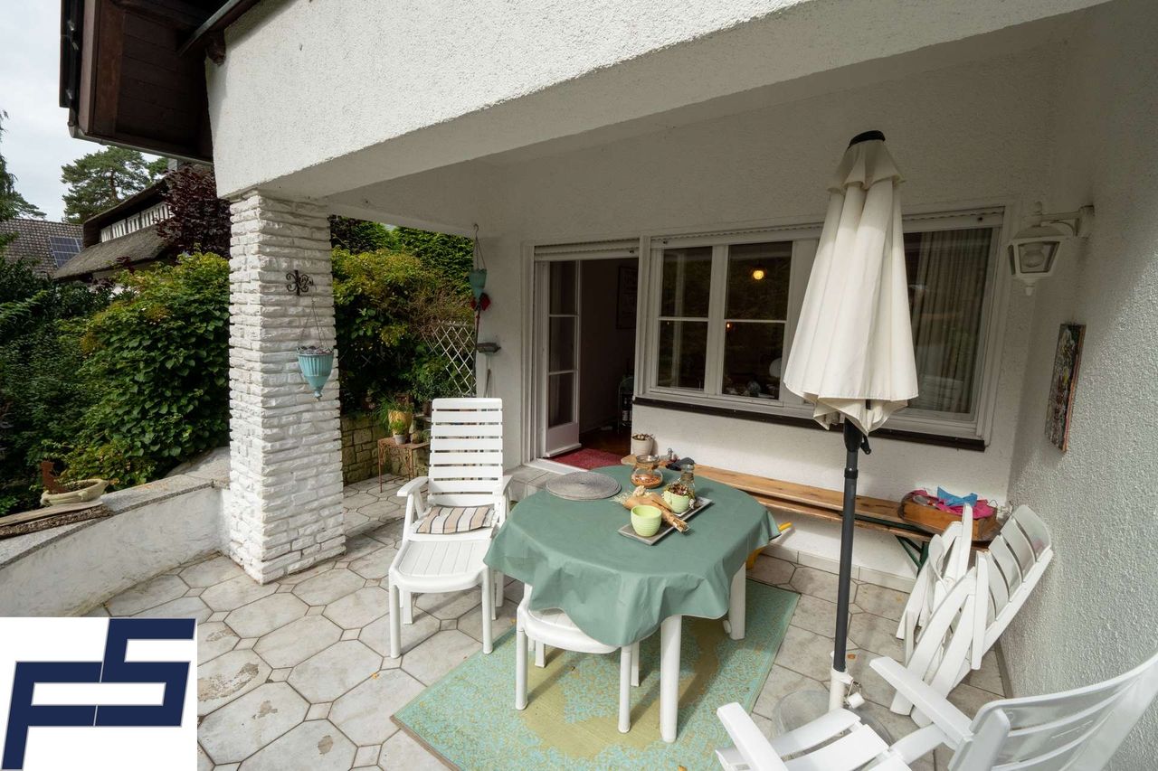 Terrasse mit Loggia